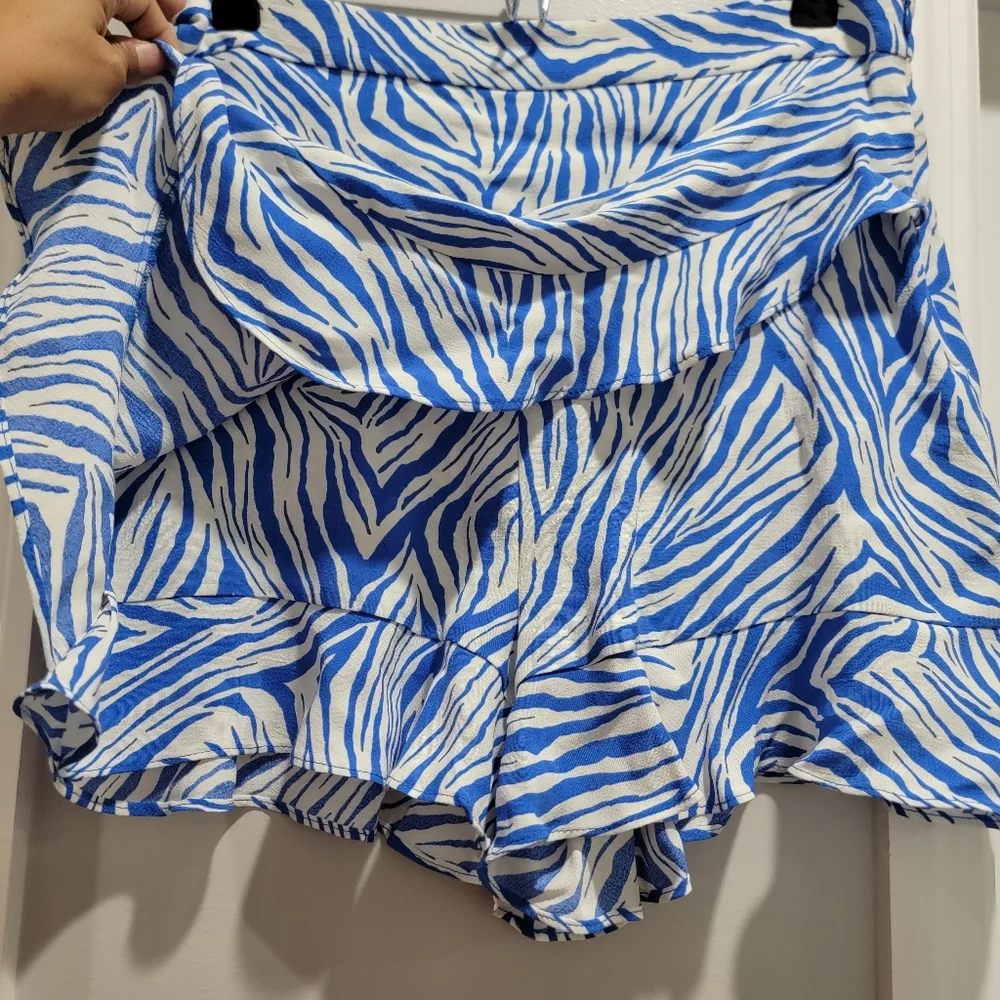 Zara Blue and White Zebra Print Ruffled Hem Skort